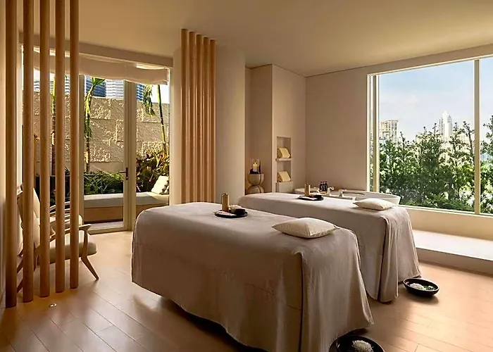 Dusit Thani 5*